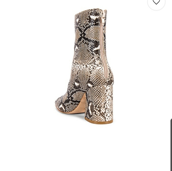 Designer boots - Picture 3 of 4